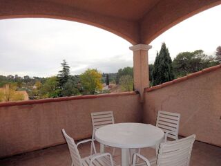  Appartement à louer 3 pièces 80 m²
