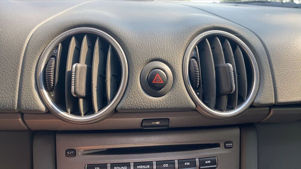 Cayman 2.7 245 Tiptronic 5 N/A 2006 occasion 33450 Saint Loubes