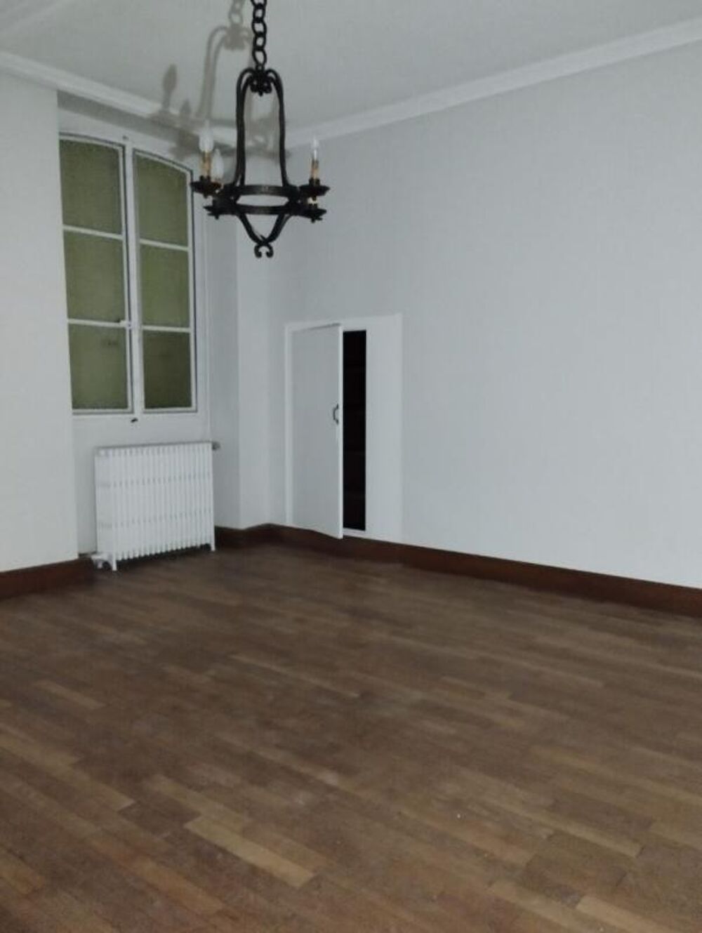 GRANDE MAISON FAMILIALE 420 m2 hotel particulier centre historisque Châteaudun