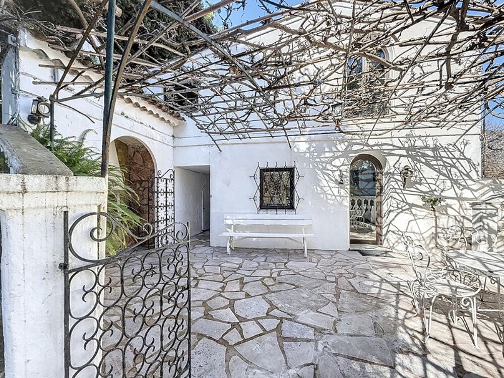  vendre  Proprit/chteau Menton (06500)