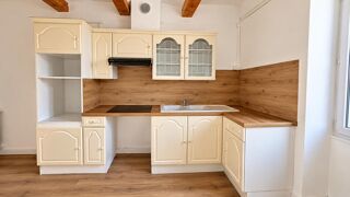  Appartement à louer 3 pièces 97 m²