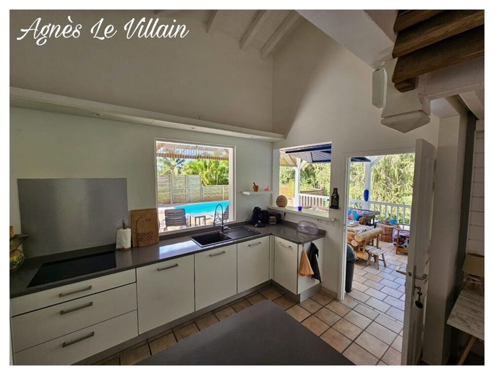 Vente Villa -- EXCLUSIVITÉ -- Villa Piscine + 2 Logements Plage Grande Anse à 800 m Deshaies