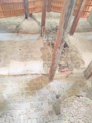  Immeuble � vendre 2 pi�ces 166 m�