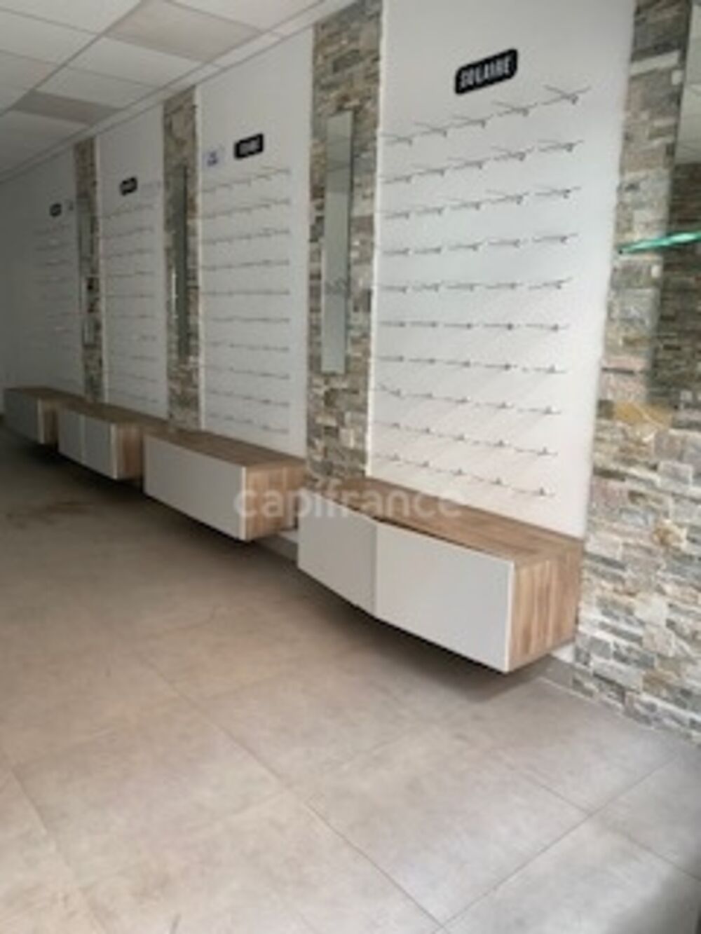   Local/bureau à louer ROUBAIX (59) Rez-de-chaussée commercial 46 m² , hyper centre aux normes PMR Roubaix