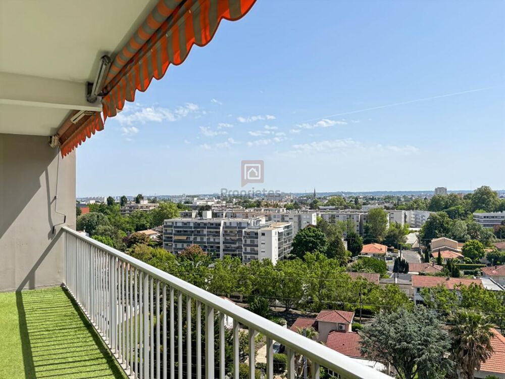 Vente Appartement BORDEAUX  CAUDERAN Appartement de trois pièces avec terrasse, balcon ascenseur cave et parking Bordeaux