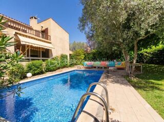  Villa à vendre 8 pièces 159 m²