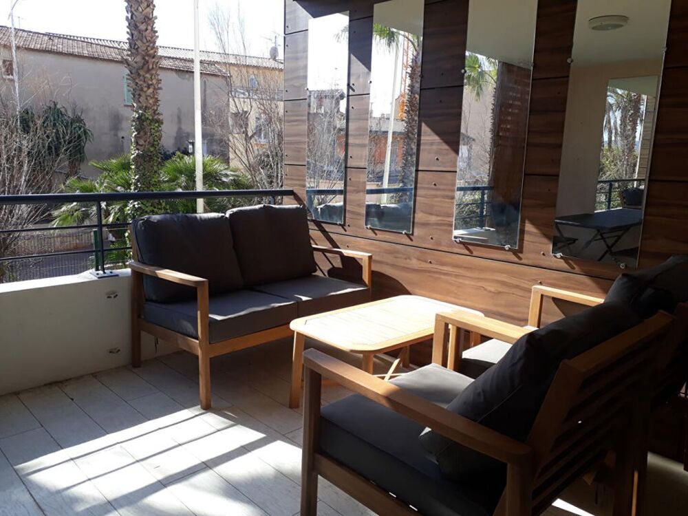 À VENDRE ? Superbe F2 avec terrasse ? Triangle d'Or