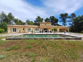  Villa à vendre 5 pièces 220 m²