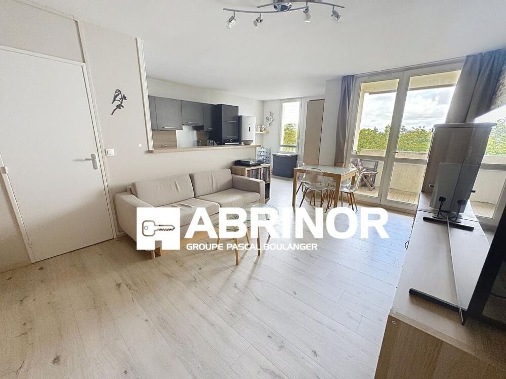 Appartement de Type 2 - balcon - cave - place de parking