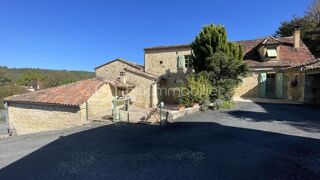 Maison à vendre 15 + pièces 304 m²