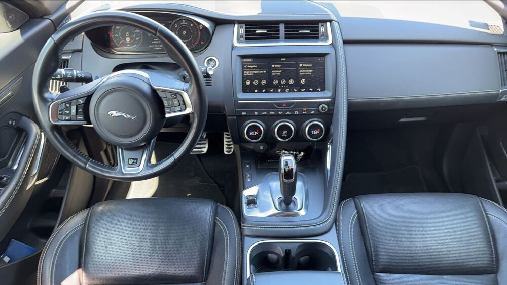 E-PACE 2.0 D 240 AWD BVA9 R Dynamic Se 2018 occasion 74520 Chevrier