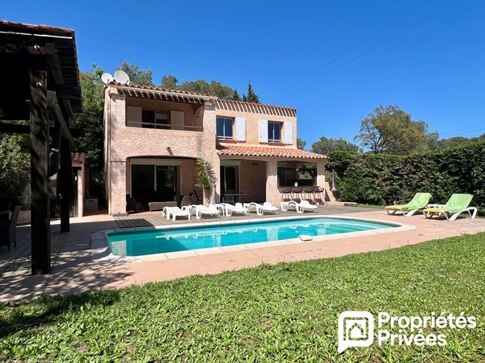Villa 5 pièces avec piscine, terrasse et pool house