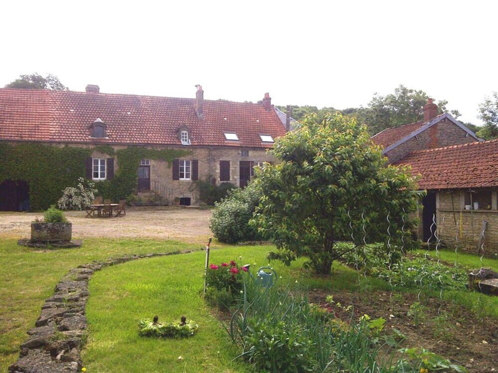 Propriete proche de POUILLY EN AUXOIS (21) à vendre 12 pièces