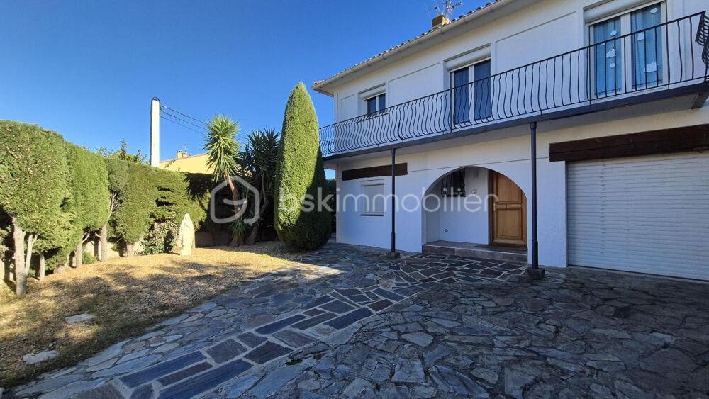 Vente Villa A VENDRE VILLA 3 FACES DE 155M² SUR TERRAIN DE 446M² - ANGLE DE RUE - CINQ CHAMBRES - DEUX GARAGES - CAVE - PISCINE ET SA PERGOL Latour bas elne