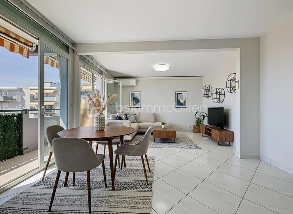 APPARTEMENT 4 PIÈCES DE 83 m2 AVEC PARKING ET CAVE