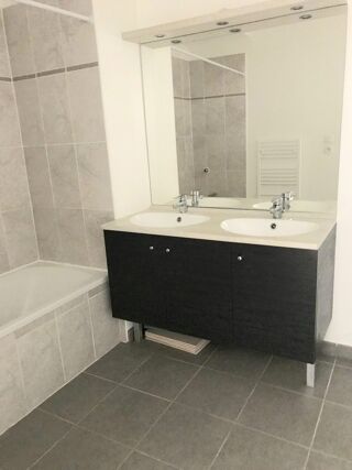  Appartement � vendre 3 pi�ces 66 m�