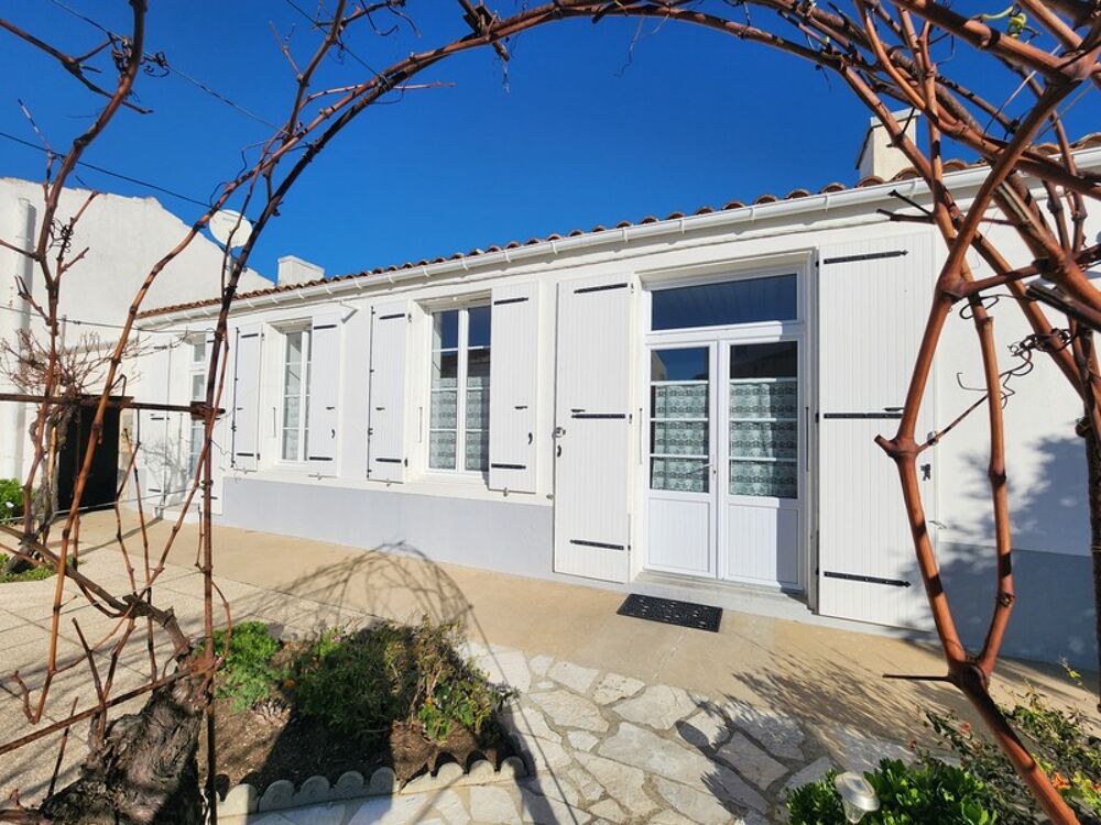 À vendre  Maison de plain-pied à 100 mètres de la mer  La Cotinière (Saint-Pierre-dOléron)