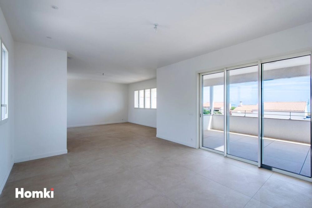 CARRO  Vue mer exceptionnelle pour cette maison haut de gamme de 99 m²