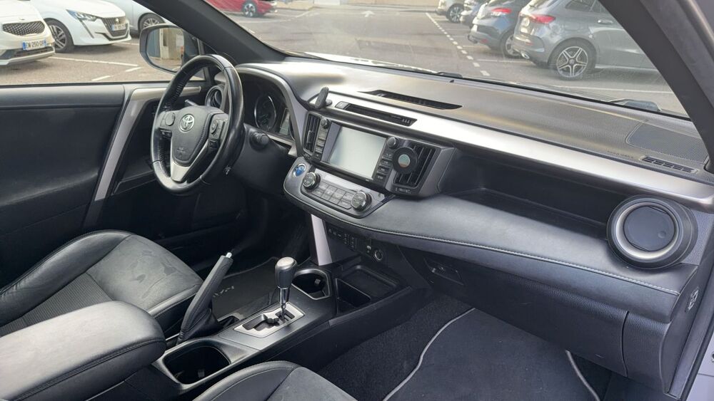 RAV 4 2.5 VVTi 197 Hybrid E-CVT Design 2018 occasion 38230 Charvieu Chavagneux