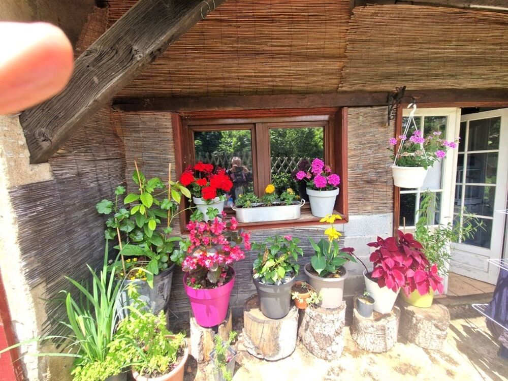 MAISON DE CHARME AVEC ACTIVITES DE GÎTES GLUIRAS (07)