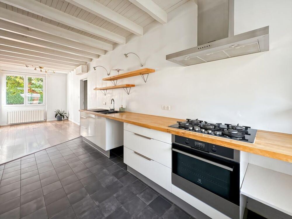 Vente Maison À Vendre - Maison avec Garage, Piscine et Jardin - AUCAMVILLE Aucamville