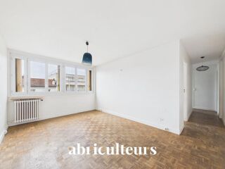 Vente Appartement Excellent potentiel pour ce 3 pièces plein sud en vente à Montreuil (93100) Montreuil