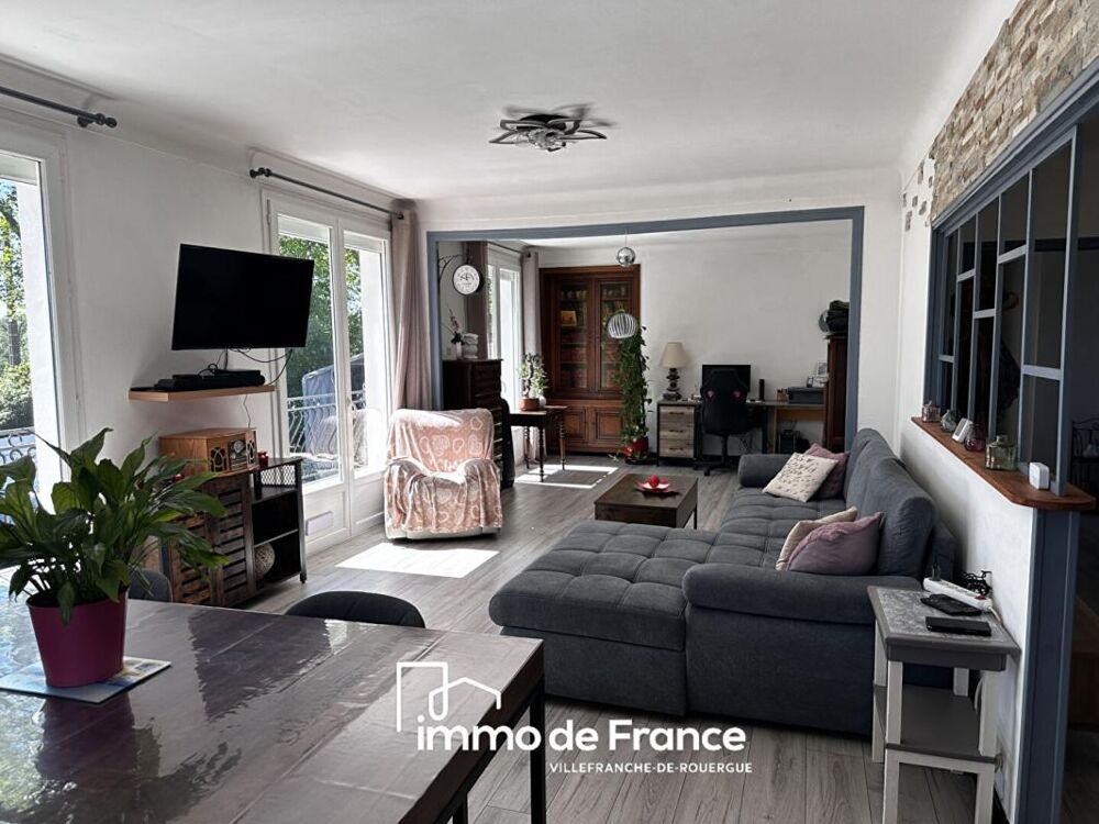 Maison Vailhourles 204 m² habitables, 6 chambres, garage et abri camping-car sur 1075 m² de terrain clos
