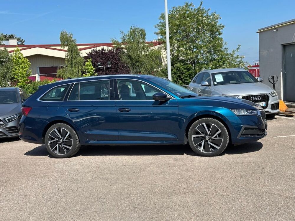 Octavia IV COMBI 1.4 TSI PHEV 204 BUSINESS DSG6E 2021 occasion 78240 Chambourcy