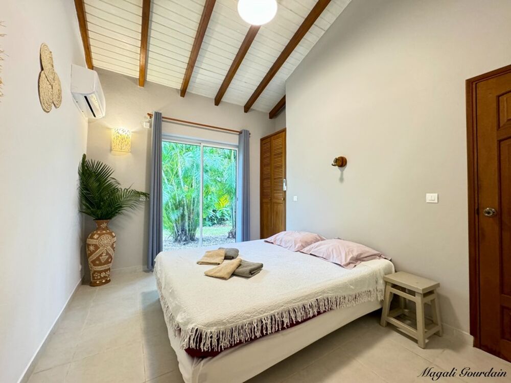 à vendre  Propriété/château Saint-François (97118)