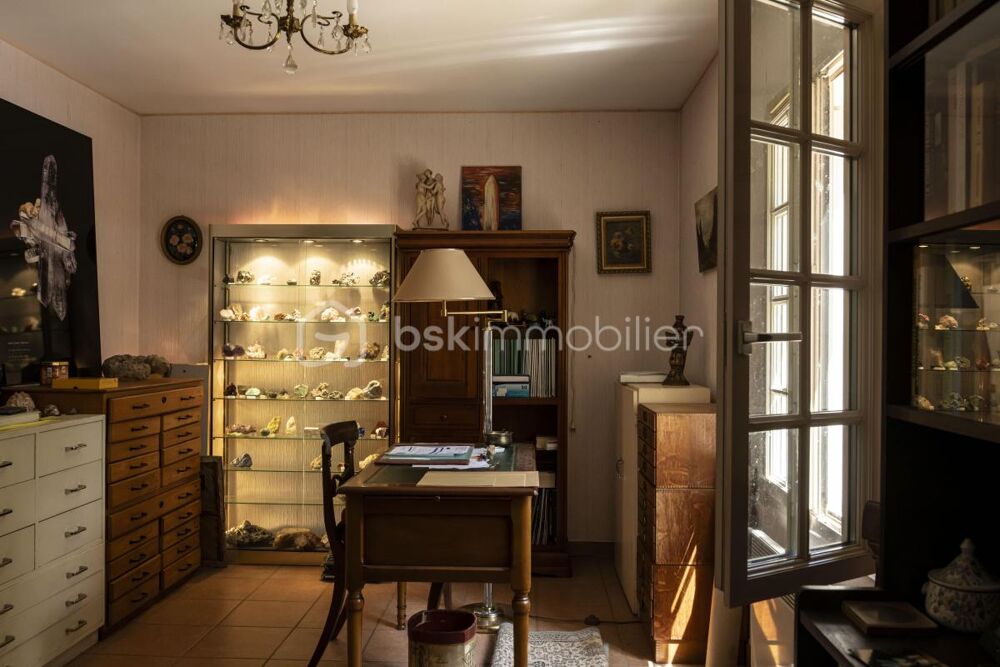 Maison de charme au calme  Le Grand-Lucé  Grand jardin, authenticité et potentiel à révéler