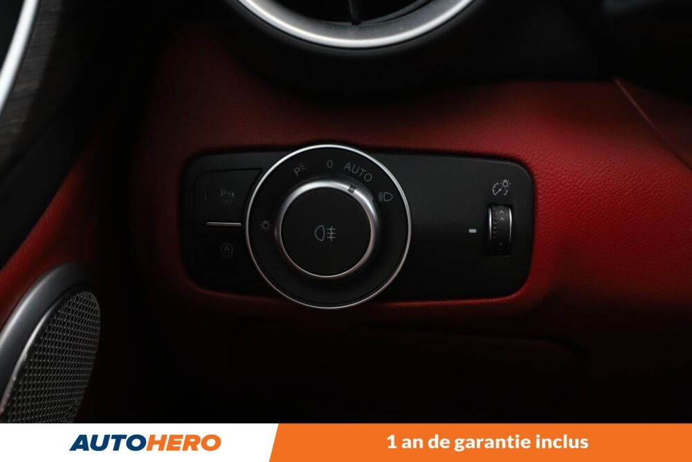 Giulia 2.2 Super AT8 160 ch 2020 occasion 92130 Issy-les-Moulineaux