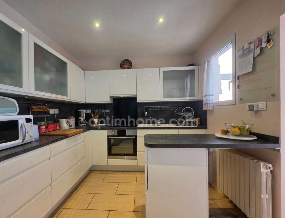 Vente Maison À vendre à Pessac Alouette: maison avec jardin, garage et beau potentiel d'aménagement Pessac