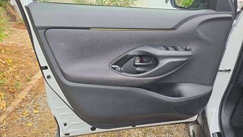 Yaris Cross 1.5 VVTi 116 Hybrid E-CVT Trail - Premi&egrave;re main Entretien co 2024 occasion 35400 Saint Malo
