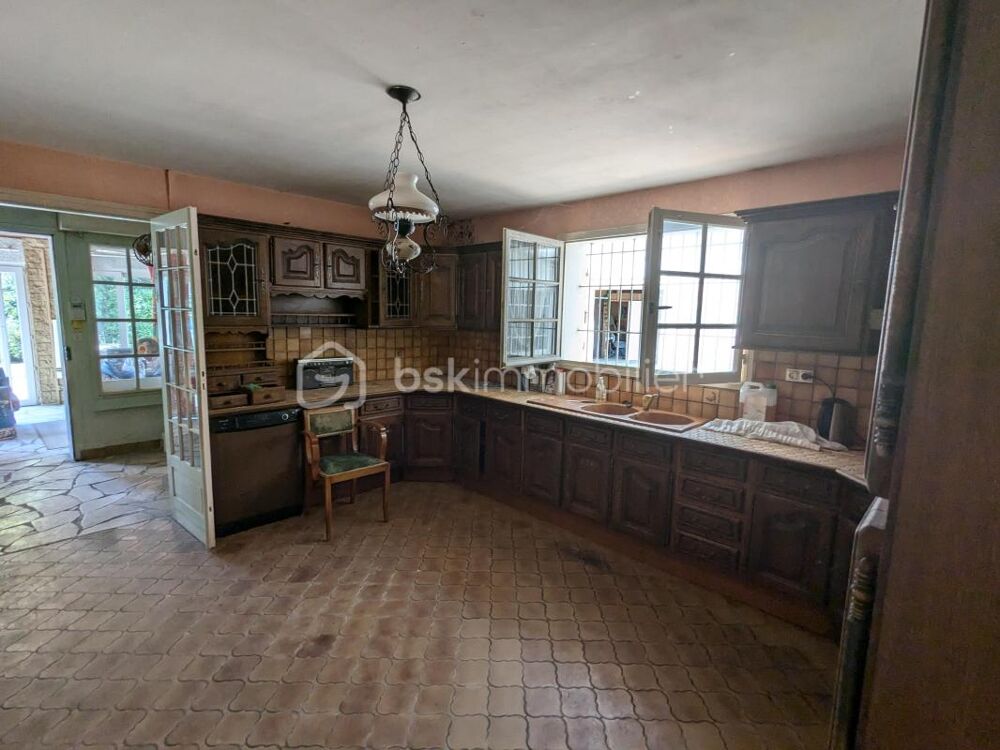 2 Maisons proche St Emilion de 150 m2 et 100m2 170000€ St Pey D'armens