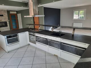  Maison � vendre 8 pi�ces 204 m�