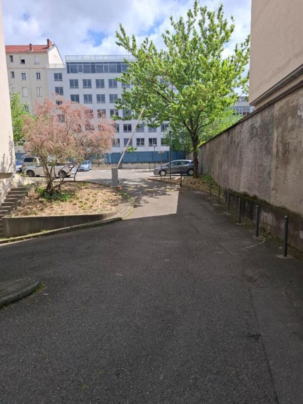 Location Parking/Garage GARAGE BOXE SECURISE LYON 7EME Lyon 7