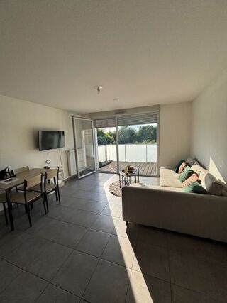  Appartement à louer 2 pièces 44 m²