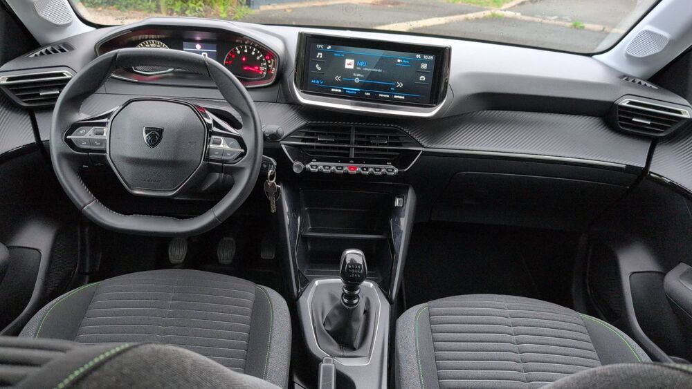 208 1.2 PureTech 100 Style Edition - Premi&egrave;re main Entretien con 2024 occasion 62350 Calonne Sur La Lys
