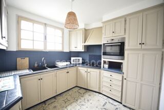  Immeuble  vendre 5 pices 120 m