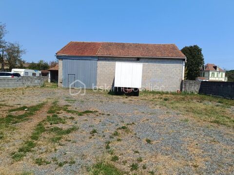 ? LOCAL &Agrave; VENDRE – ENVIRON 89 M&sup2; – TERRAIN DE 1 060 M&sup2; 82000 17130 Montendre