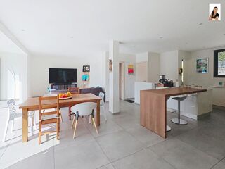  Villa à vendre 6 pièces 187 m²