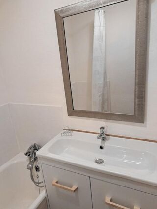  Appartement à louer 2 pièces 50 m²