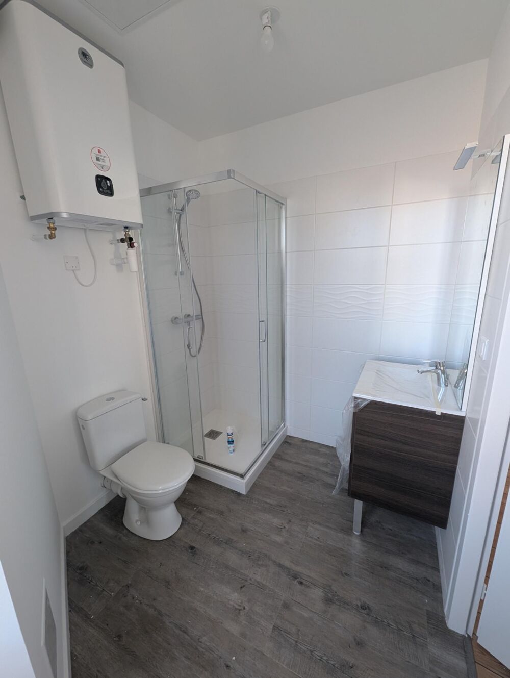 Location Appartement Appartement remis à neuf à louer 2 pièces dont 1 chambre.  42 m²  FONTENAY LE COMTE (85) Fontenay le comte