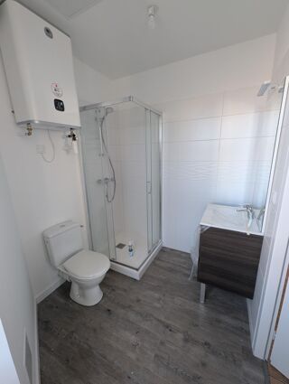  Appartement à louer 2 pièces 42 m²