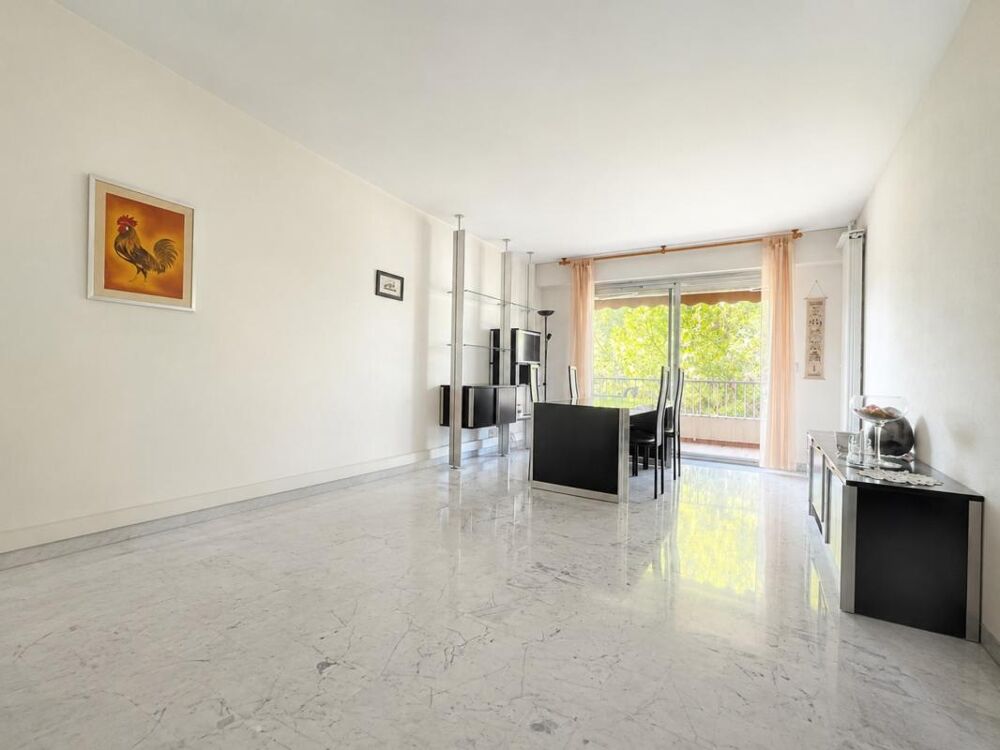 Appartement 3 pièces 78 m² - 2 Chambres - Cave - Garage - Parc - Piscine - Tennis - Tram Ligne 5 - Proximité Parc Montcalm
