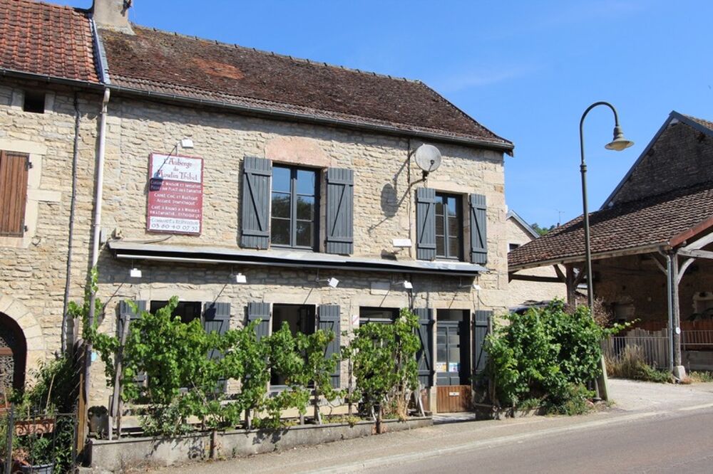 Dpt Côte d'Or (21), à vendre GISSEY SUR OUCHE maison de village P5 de 136 m², terrasse de 28 m²