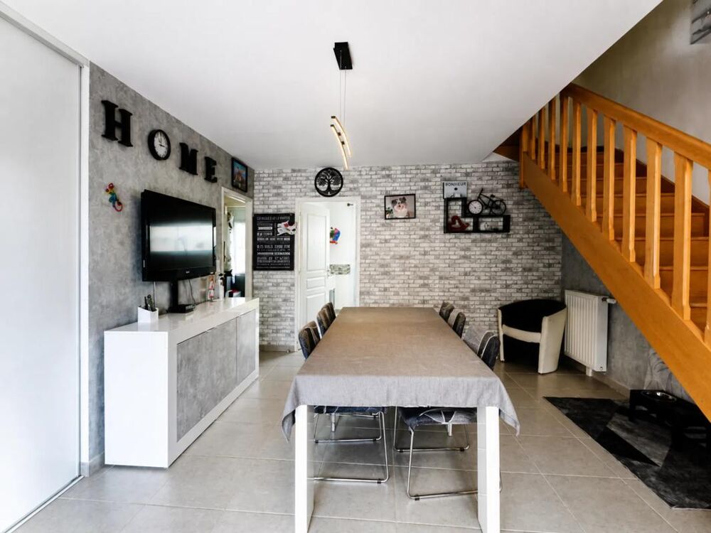 Vente Maison Maison pmr de 5 pièces de 96 m² à Trélazé Trelaze