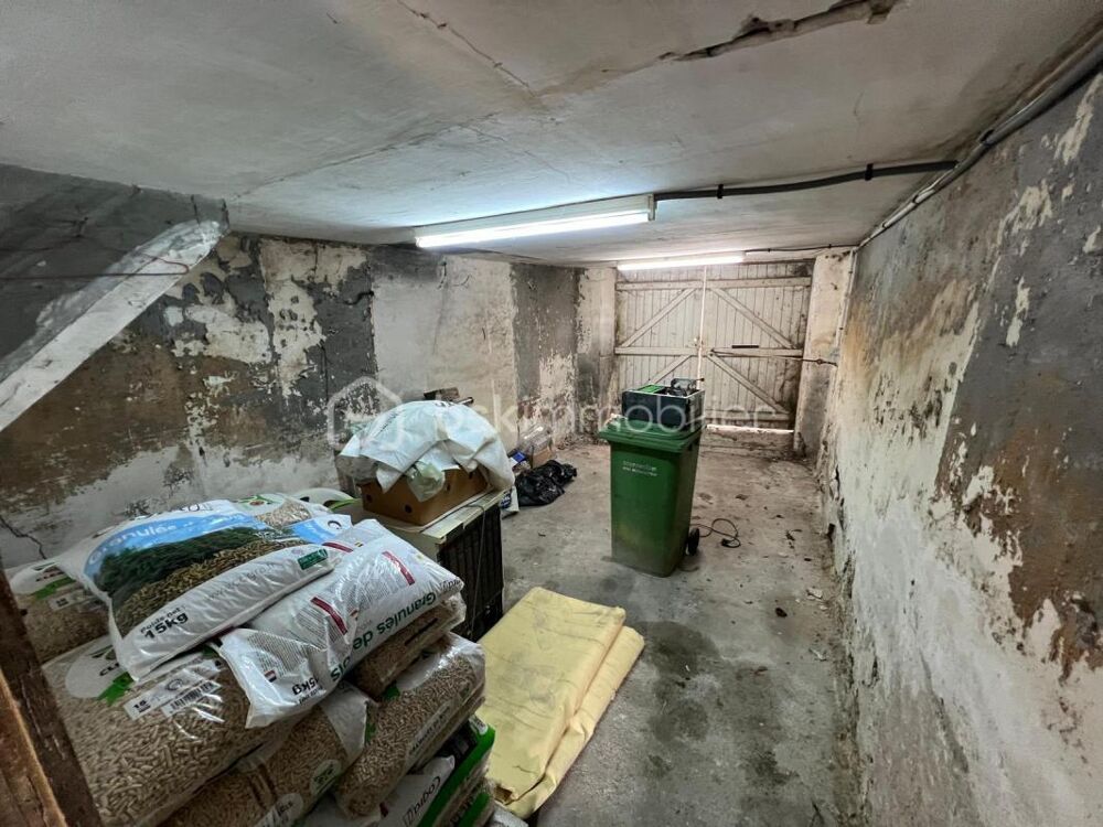 MAISON 77m2 A REHABILITER ENTIEREMENT + PETIT JARDIN