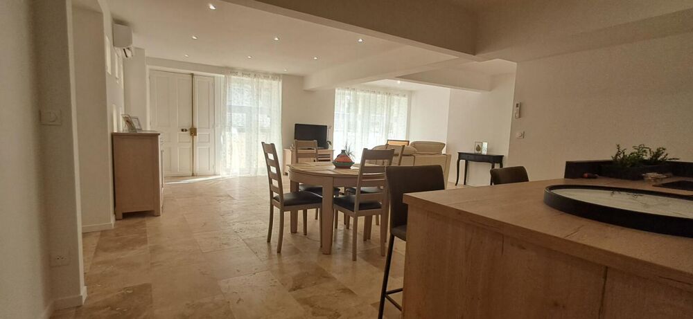 Vente Appartement Appartement Laval 5 pièce(s) 120.09 m2 HYPER CENTRE-VILLE Laval