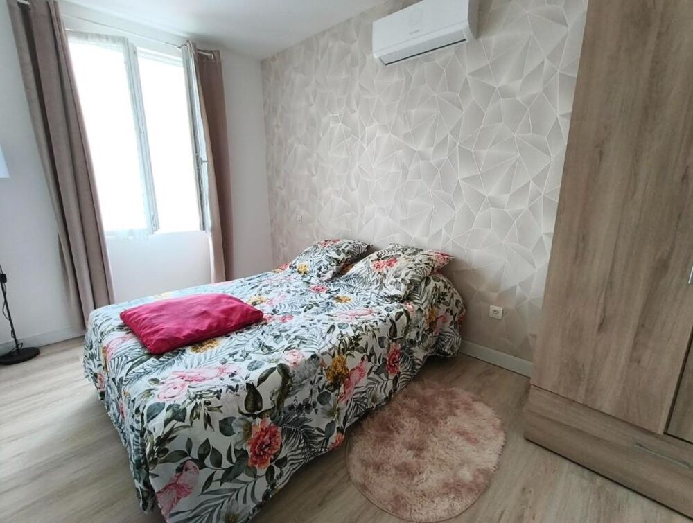 Vente Maison 29540 Spezet maison de plain pied 2 chambres garage garage, cour et jardin Spezet